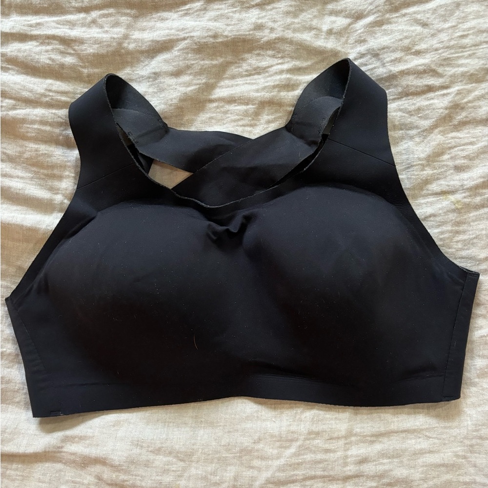 Lululemon sports bra black size 32DD
